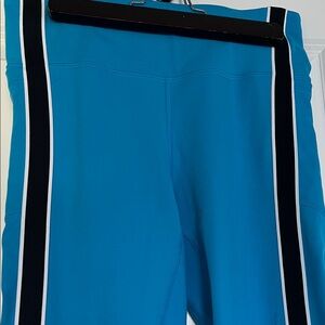 NWT Under Armour Teal Leggings with Black and White Accents